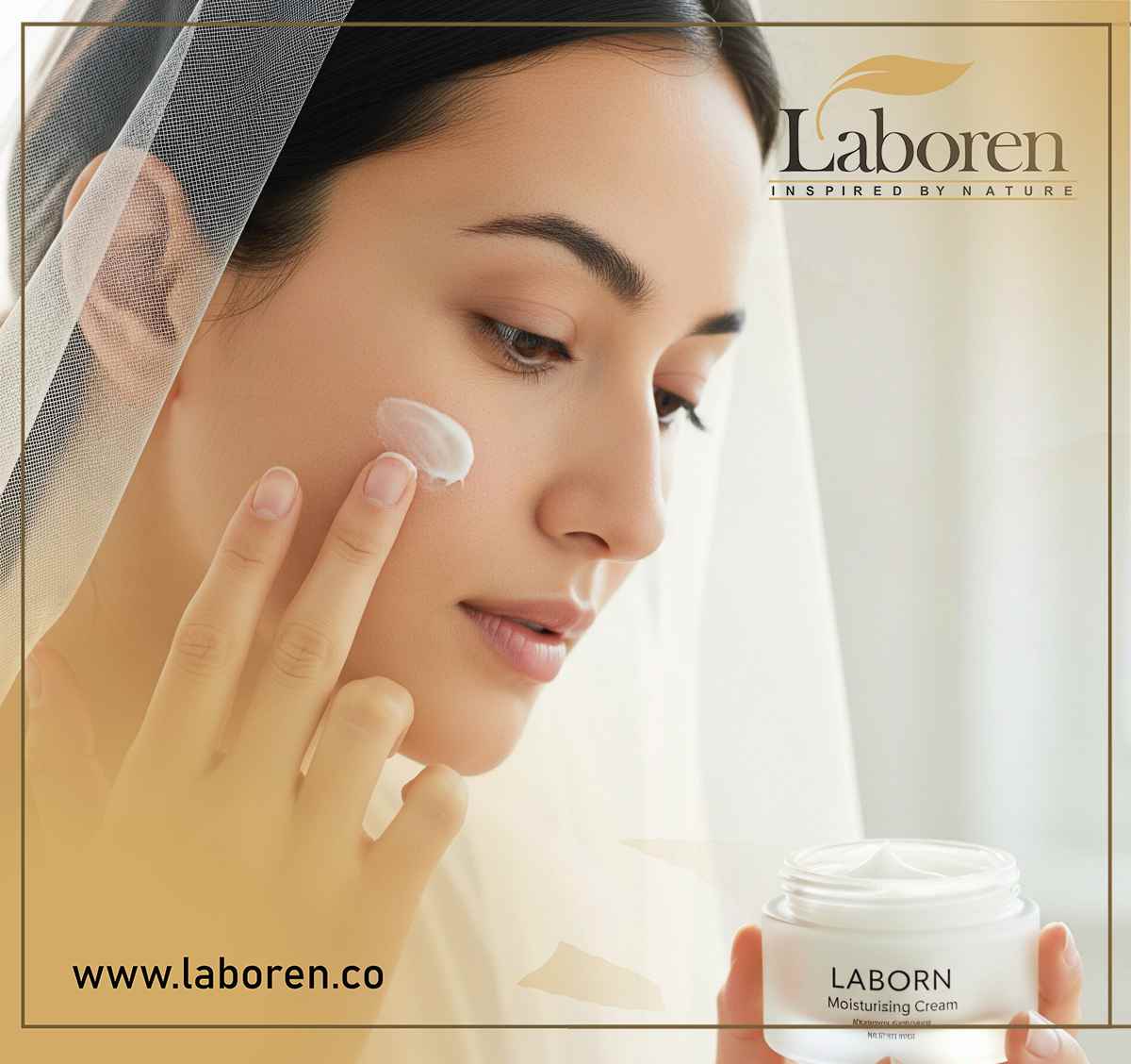 کرم آبرسان مناسب پوست خشک حساس چه ویژگی هایی دارد؟